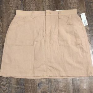 Croft&Barrow NWT tan skort